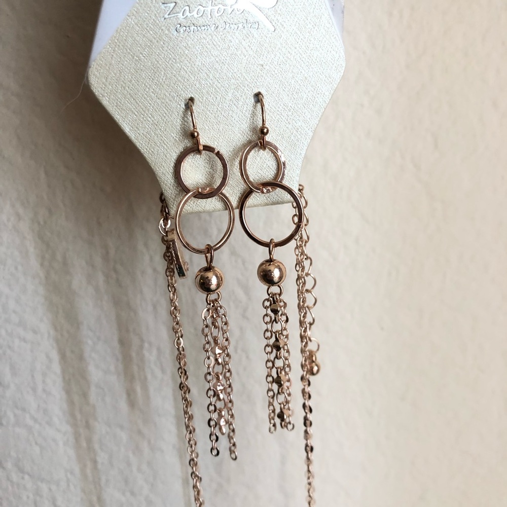 Charming Charlie Linked Circle Necklace Set